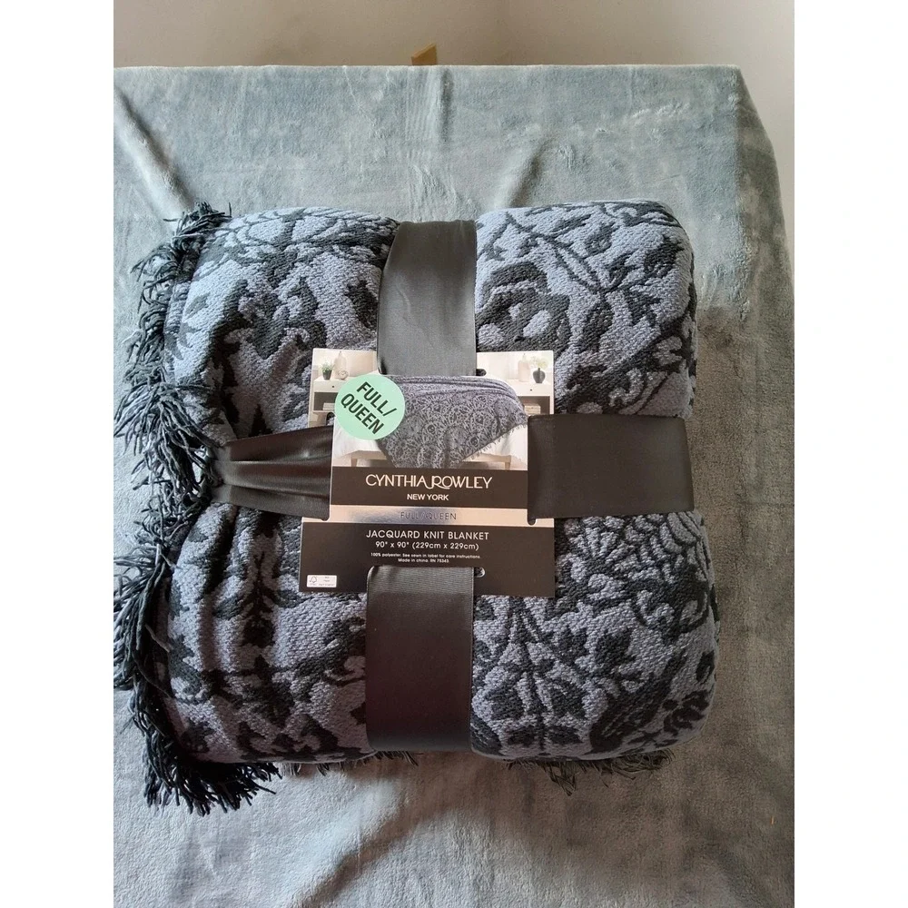 Cynthia Rowley Skull Damask Jacquard Knit Blanket Grey Black Full Queen 90x90